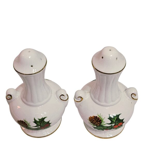Rosina Queens Yuletide Salt Pepper Shakers 4" set scalloped Christmas holly gold - Picture 2 of 6